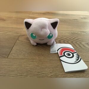 Jigglypuff Pokémon Comfy Cuddlers Plush